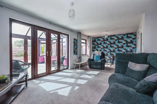 Conway Road, Hucknall, NG15, photo 3