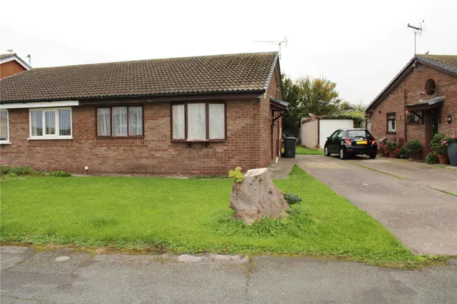 Bryn Elian Grove, Kinmel Bay, LL18, photo 1