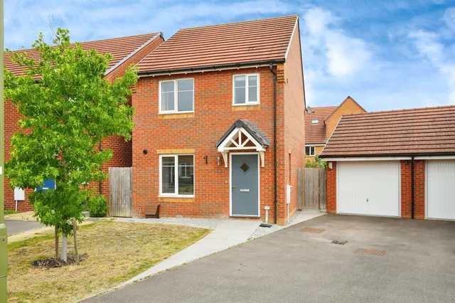 Wynton Close, Harwell, Didcot, photo 1