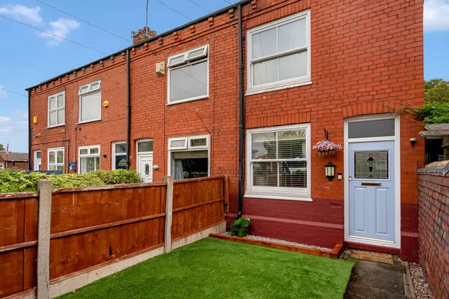 Farnworth Street, Widnes, Widnes, WA8 9LW, photo 1