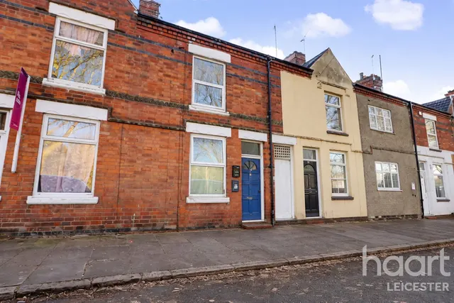Hughenden Drive, Leicester, LE2, photo 1