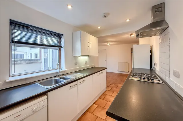 Photo 2 — Astley Road, Hemel Hempstead, Hertfordshire, HP1 1HU