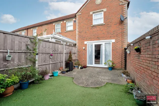 Kilross Road, Feltham, photo 3