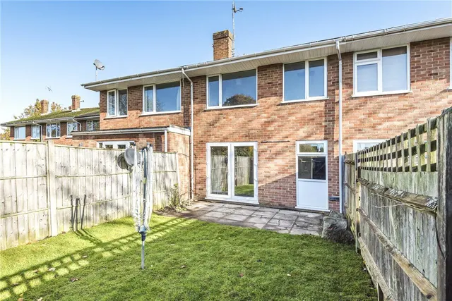 Eling Close, Winchester, SO22, photo 1