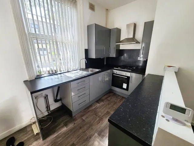 Surrey Street, Batley, WF17, photo 2