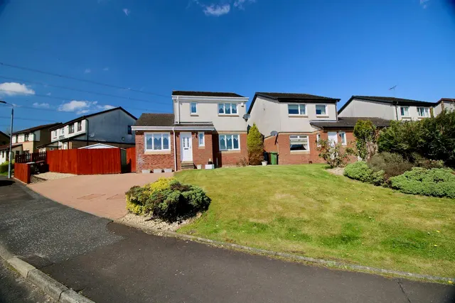 Valleyfield Drive, Blackwood, Cumbernauld, G68 9NW, photo 1