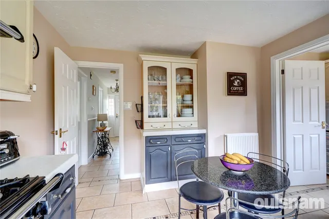 Photo 3 — Isaacs Way, Droitwich, Worcestershire, WR9 8UZ