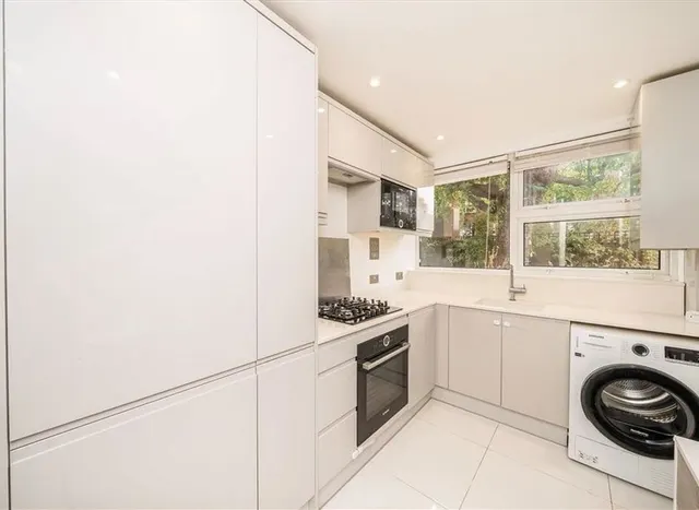 Bucklands Road, Teddington, TW11, photo 2
