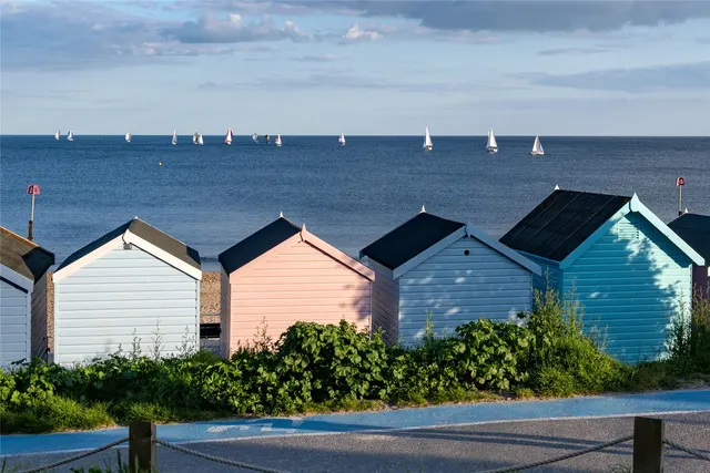 Photo 3 — Dunlin Close, Christchurch, Dorset, BH23