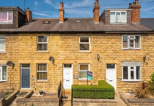 St. James Street, Wetherby, photo 1