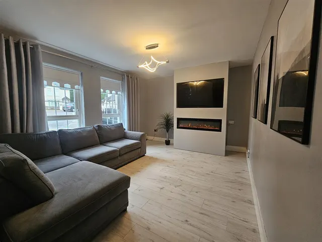 Glenfearna Gardens, Belfast, BT17, photo 1