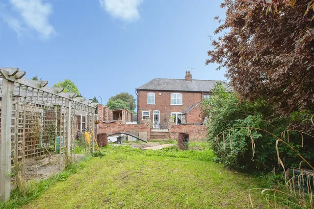 High Street, Loscoe, DE75, photo 3