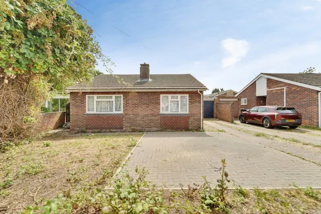 Crane Way, Cranfield, photo 1
