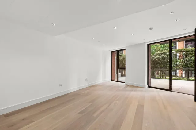 Newcastle Place, London, W2, photo 3