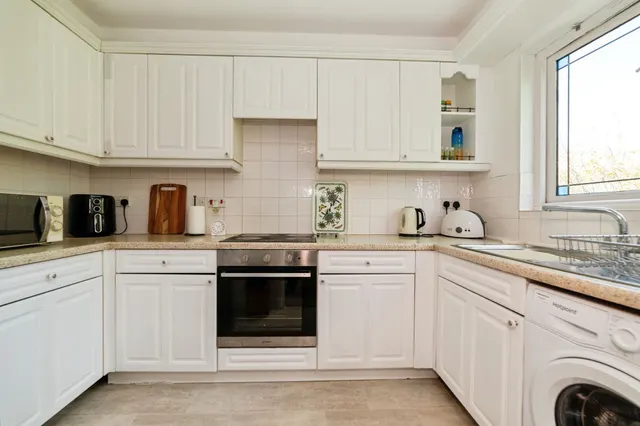 Endymion Mews, Hatfield, AL10, photo 2