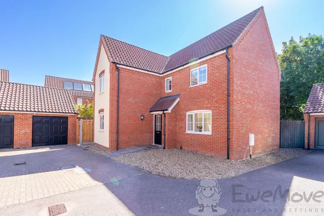 Blazey Drive, Wymondham, NR18, photo 1