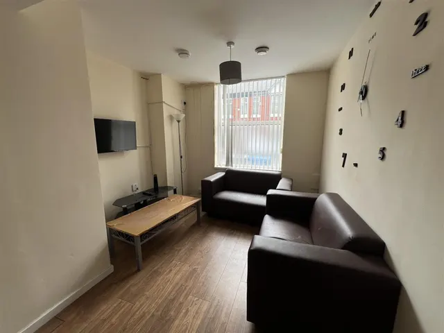 Brompton Road, Manchester, M14, photo 2