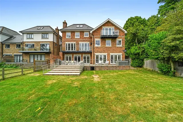 with 5 bedrooms in Rye Street, Bishops Stortford, CM23, photo 1