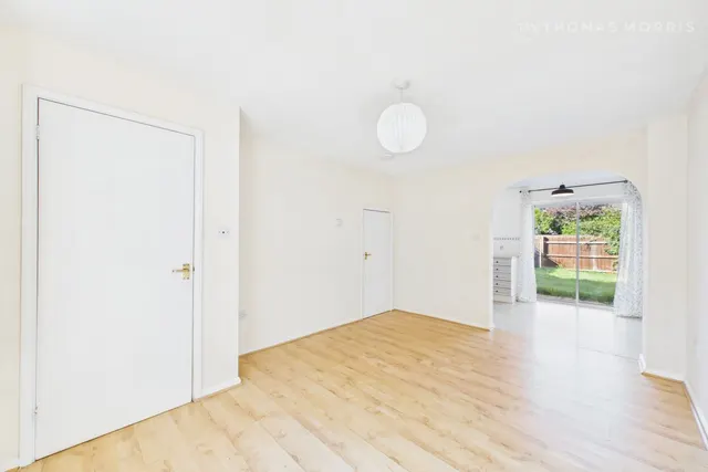 Hitchin Street, Biggleswade, SG18, photo 2