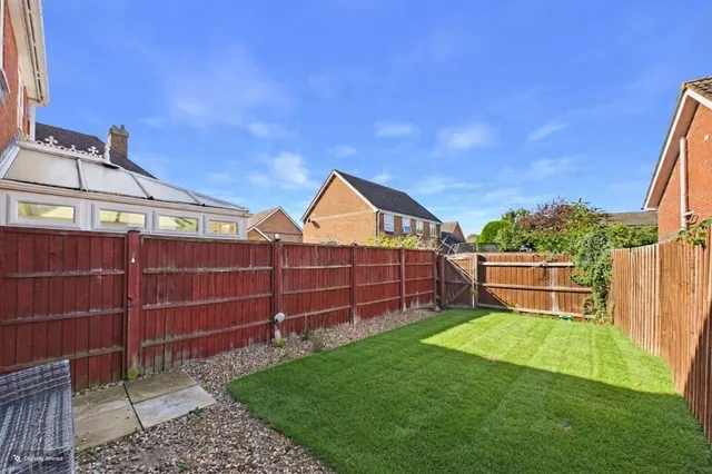 Hitchin Street, Biggleswade, SG18, photo 1