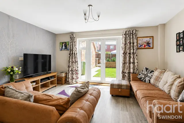Dearle Road, Swindon, SN25, photo 3