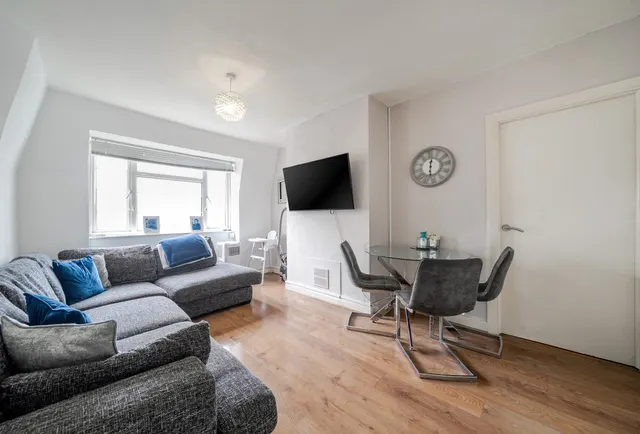 Photo 2 — London Road, Morden, SM4 5HQ