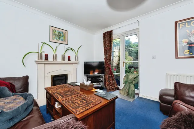 Watermans Way, Greenhithe, DA9, photo 2