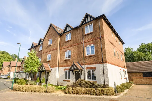 Meer Stones Road, Balsall Common, CV7, photo 2