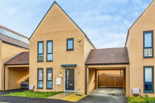 Ayrton Street, West Cambourne, Cambridge, photo 1