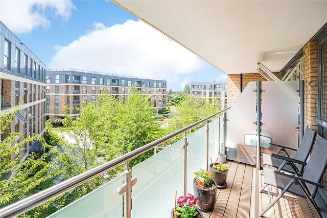 Levett Square, Kew, TW9, photo 2
