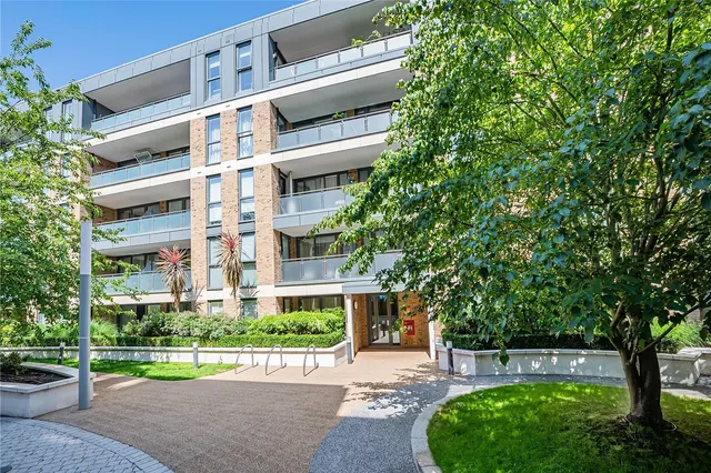 Levett Square, Kew, TW9, photo 1