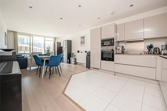 Levett Square, Kew, TW9, photo 3