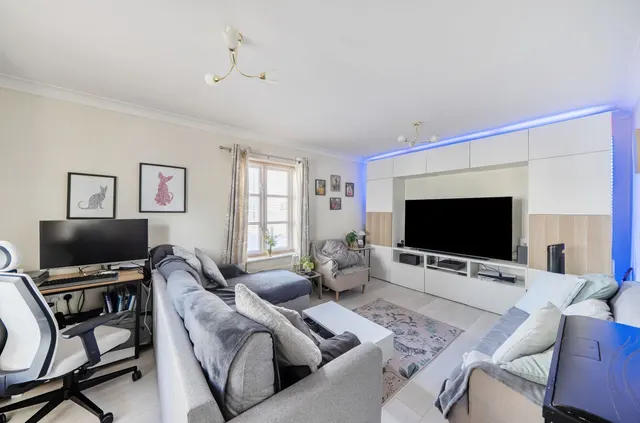 Blackberry Way, Midsomer Norton, BA3, photo 3