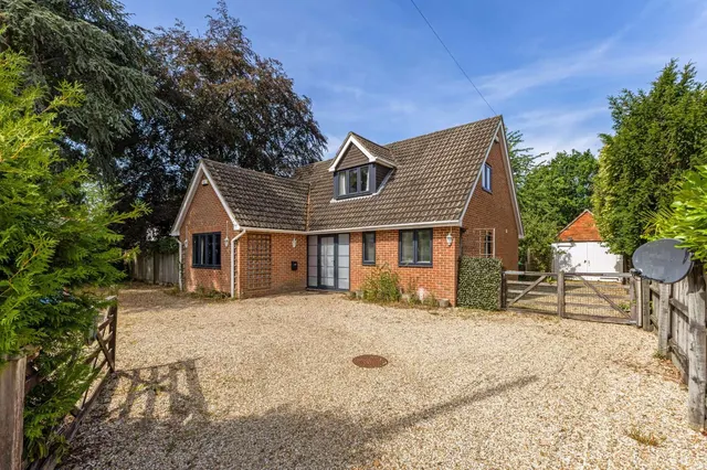 Lyndhurst Road, Brockenhurst, SO42, photo 1