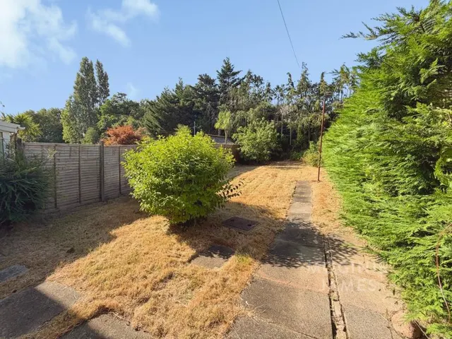 Farm Drive, Cyncoed, CF23, photo 2
