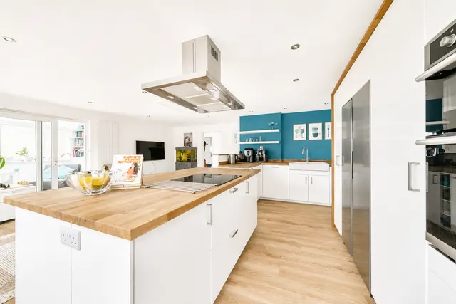 Photo 3 — Upper Highfield, Sidmouth, EX10 8XB