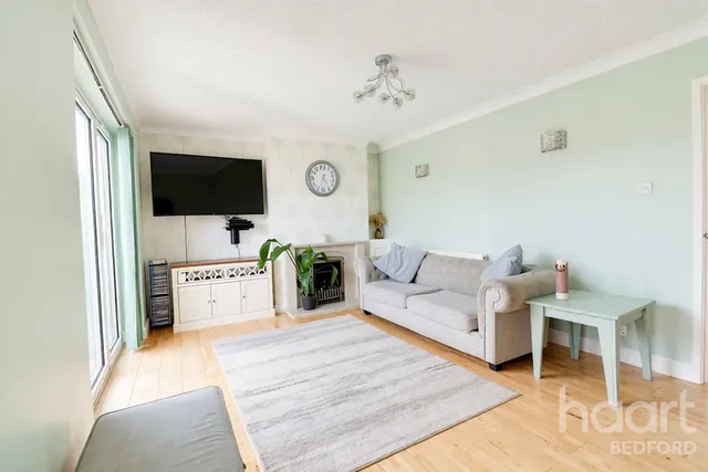 Dearne Walk, Bedford, MK41, photo 3