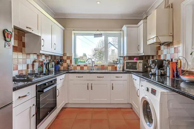Photo 2 — Oakwood Road, Bournemouth