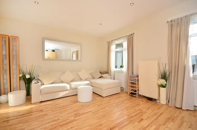 Photo 2 — Flat 3, 470 Chiswick High Road, London