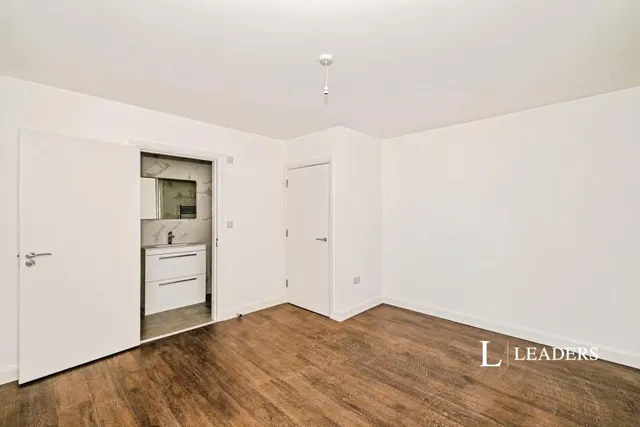 Chapel Road, Worthing, BN11, photo 3