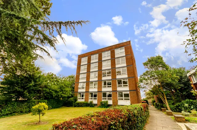 4 Brett House, Putney Heath Lane, London, photo 1