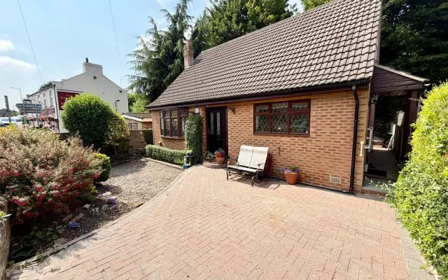 Ben Bank Road, Silkstone Common, photo 1