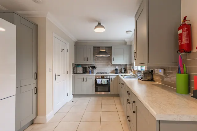 Three-Storey Home in Holt, photo 2