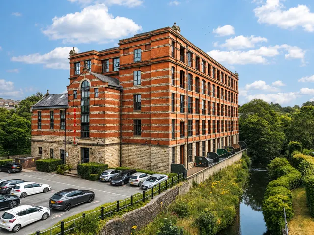 Brook Mill, Threadfold Way, Bolton, BL7 9DW, photo 1