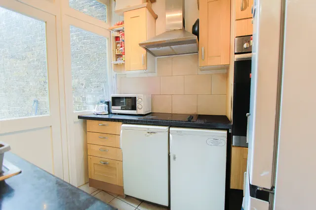 Brighton Road, South Croydon, CR2, photo 3