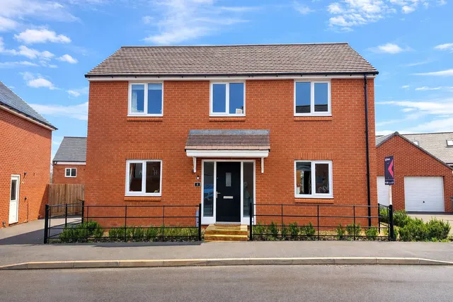 Springmead Avenue, Gloucestershire, Brockworth, GL3 4XU, photo 1