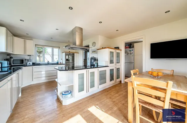 Ivy Lane, Great Brickhill, MK17, photo 3