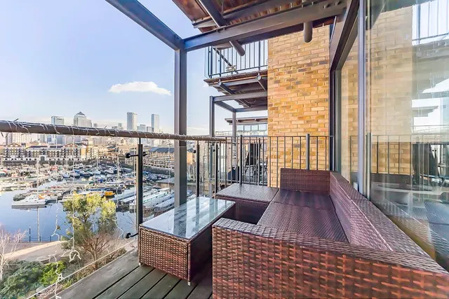 Photo 2 — 7 Branch Road, London, E14 7JY