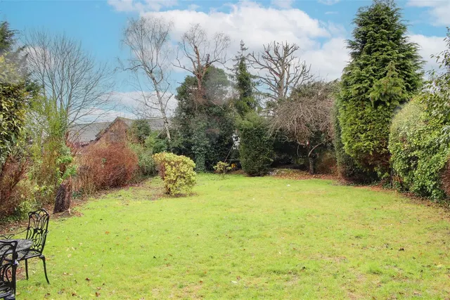 Photo 3 — Grangewood, Little Heath, Hertfordshire EN6 1SH