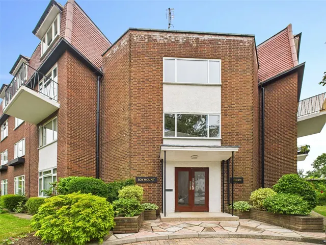 Wellesley Road, Twickenham, TW2, photo 1
